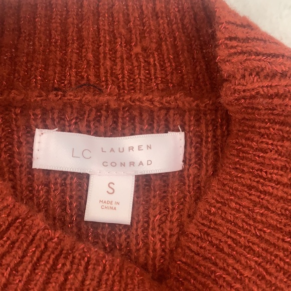 Sweater - Picture 6 of 6